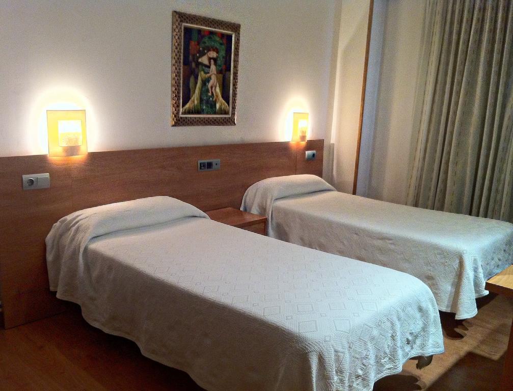 Hostal Del Carmen Santander Phòng bức ảnh